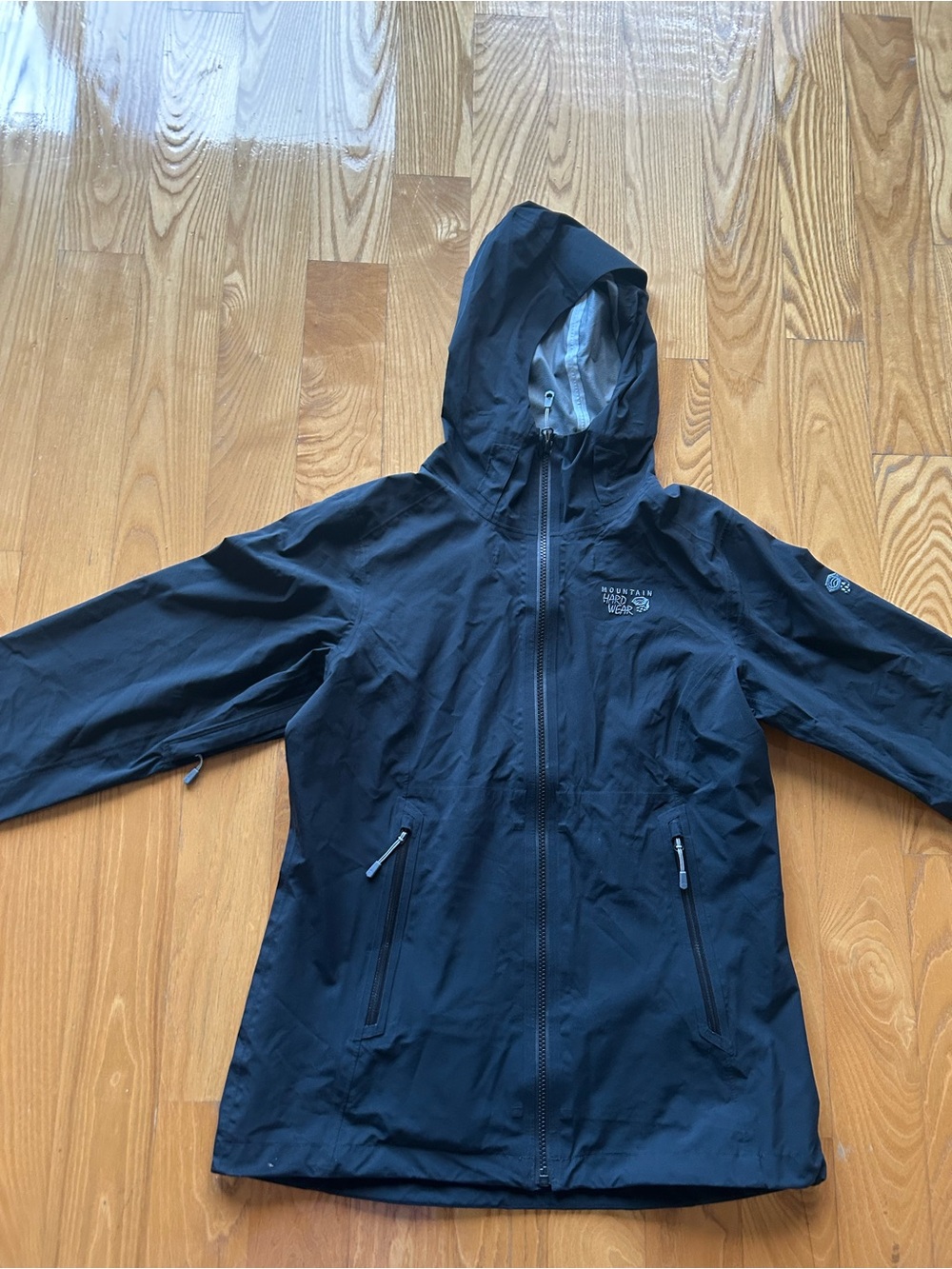Mountain Hardwear Black Hooded Women's Shell Jacket windbreaker size small